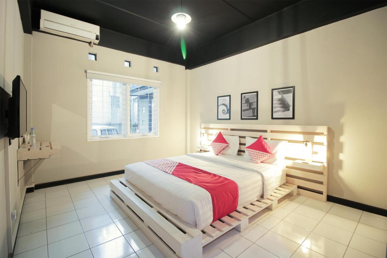 Oyo 260 33 Hotel 2*